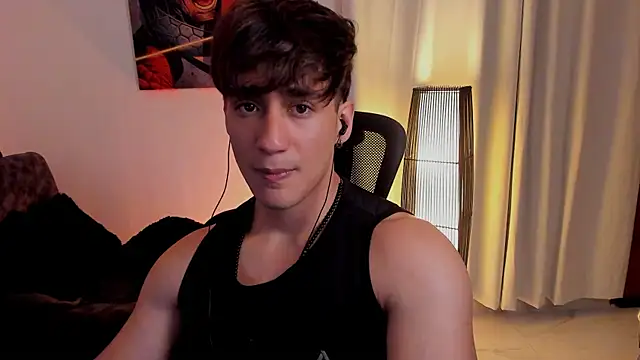 Snapshot of AlexRivera6 chatting on 05/24/26, 06:35 AlexRivera6 online show from 05/24/26, 06:35