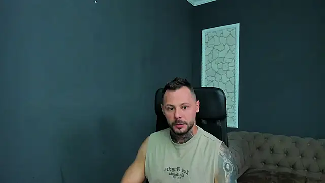Snapshot of BrianHunts chatting on 06/09/26, 04:13 BrianHunts online show from 06/09/26, 04:13