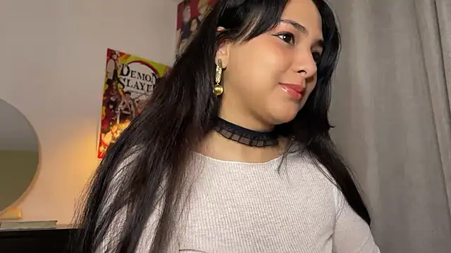 Snapshot of xSelena chatting on 12/02/25, 12:21 xSelena online show from 12/02/25, 12:21