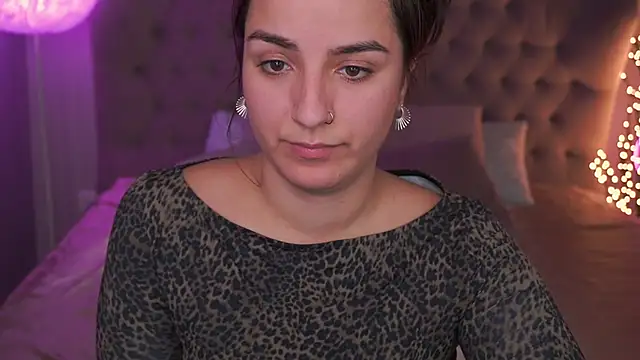 Daphne Moss online show from 02/04/25, 08:59