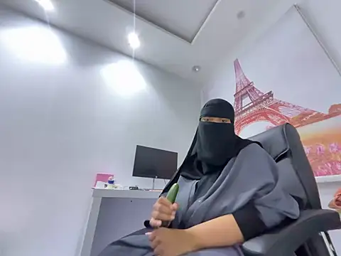 Submissive Arab online show from 02/15/25, 12:37