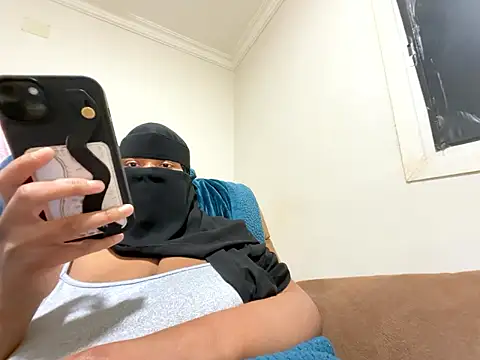 Submissive Arab online show from 01/16/26, 05:50