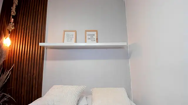 LANA-JONNES online show from 03/29/26, 12:43