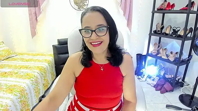 Snapshot of Chanel_Doll_ chatting on 10/08/25, 10:02 Chanel Doll online show from 10/08/25, 10:02