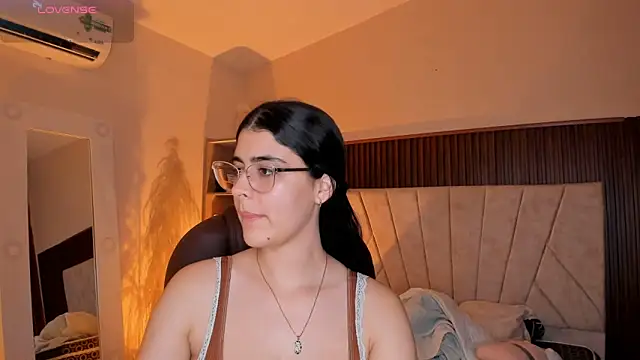  Niah  online show from 02/17/26, 08:48