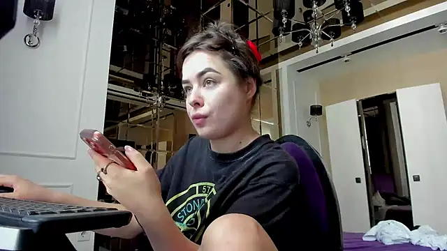 Snapshot of MistressMilana chatting on 07/20/26, 08:06 MistressMilana online show from 07/20/26, 08:06