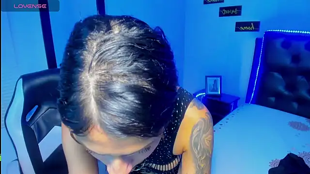 Snapshot of tamara_colliins_ chatting on 02/28/25, 04:20 tamara colliins  online show from 02/28/25, 04:20