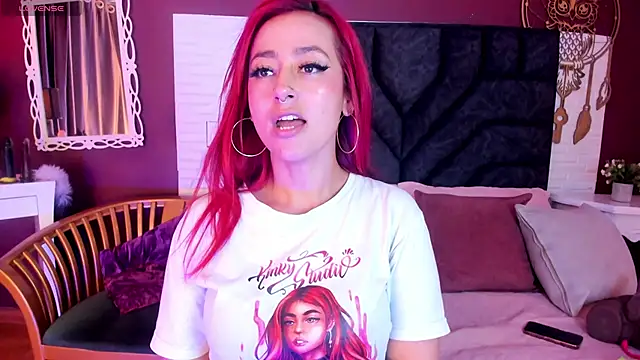 Mia-Bloom online show from 03/11/25, 06:32