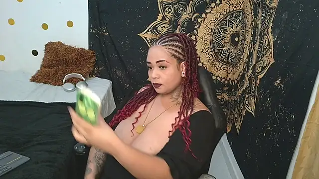 Amaranthagolldiie online show from 04/11/26, 11:42