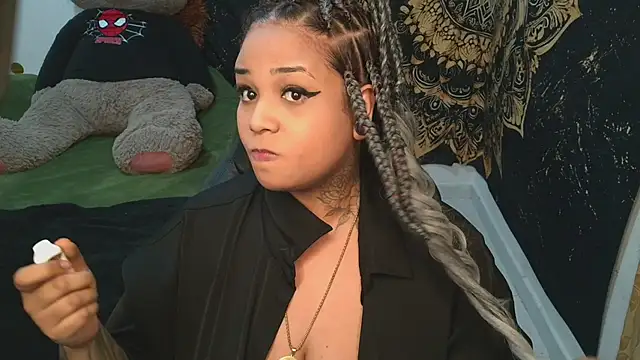 Amaranthagolldiie online show from 04/21/26, 11:29