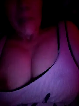 Snapshot of LeilaSaint chatting on 09/12/25, 05:13 LeilaSaint online show from 09/12/25, 05:13