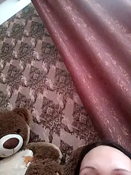 Snapshot of LeilaSaint chatting on 10/28/25, 07:45 LeilaSaint online show from 10/28/25, 07:45