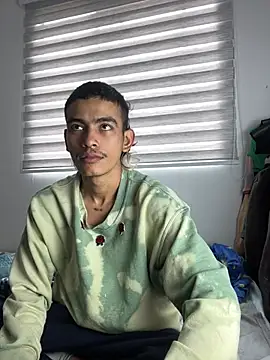 sorry-mom69 online show from 04/19/26, 02:16