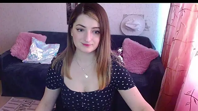 Snapshot of Arielsssplash chatting on 06/11/26, 12:36 Arielsssplash online show from 06/11/26, 12:36