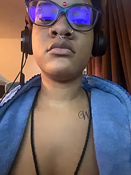 nickytheehawtie online show from 02/27/26, 07:36