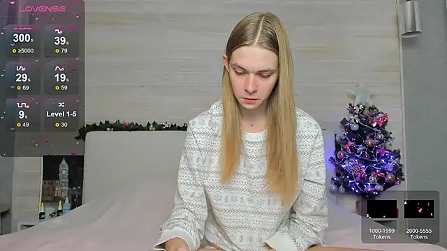 Snapshot of molly_hunt_ chatting on 12/14/24, 03:29 molly hunt  online show from 12/14/24, 03:29