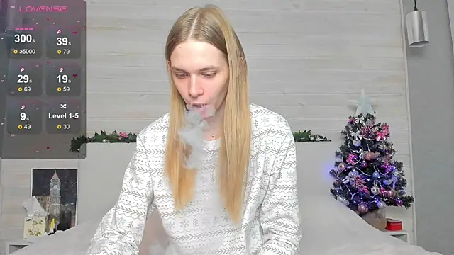 Snapshot of molly_hunt_ chatting on 12/21/24, 05:03 molly hunt  online show from 12/21/24, 05:03