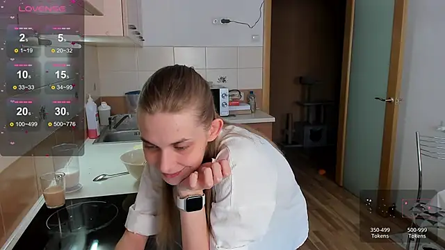 Snapshot of molly_hunt_ chatting on 03/14/25, 09:57 molly hunt  online show from 03/14/25, 09:57