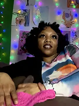 Snapshot of Kayyummy98 chatting on 12/07/24, 07:38 Kayyummy98 online show from 12/07/24, 07:38