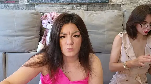 Vika loves you online show from 09/25/25, 02:04