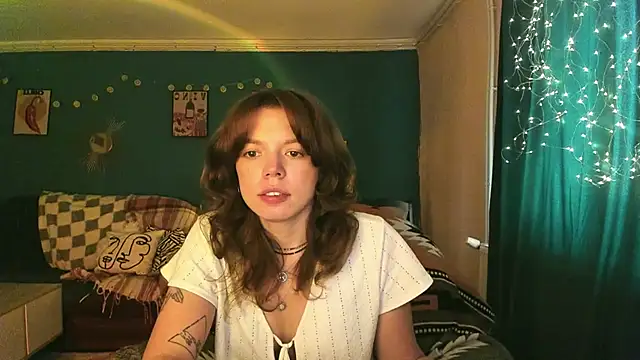 Snapshot of ClancyMorissey chatting on 07/17/26, 04:34 ClancyMorissey online show from 07/17/26, 04:34
