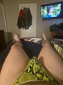 Snapshot of Bigcock666467 chatting on 12/19/25, 05:42 Bigcock666467 online show from 12/19/25, 05:42