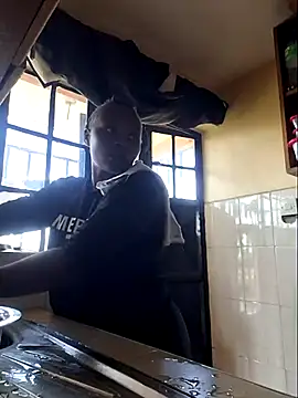 Samia Queen online show from 01/05/25, 01:26