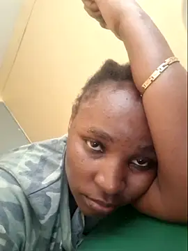 Samia Queen online show from 03/13/25, 10:05