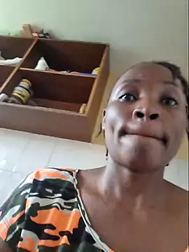 Samia Queen online show from 10/10/25, 10:03