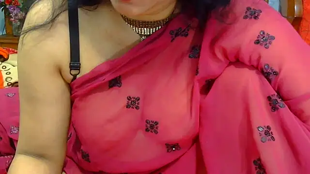Snapshot of Daneldayna chatting on 03/05/25, 02:36 Daneldayna online show from 03/05/25, 02:36