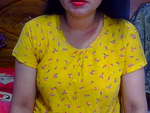 Snapshot of Daneldayna chatting on 10/20/25, 03:34 Daneldayna online show from 10/20/25, 03:34