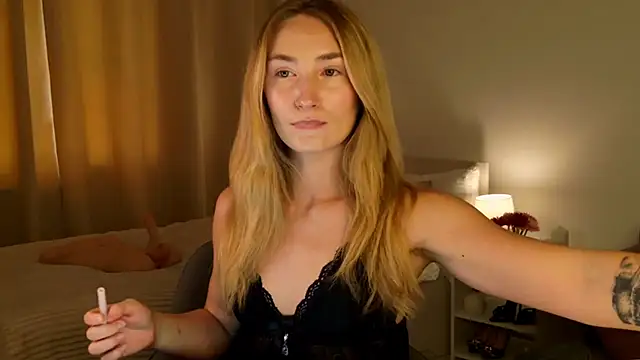 bella  rose online show from 06/18/26, 11:25