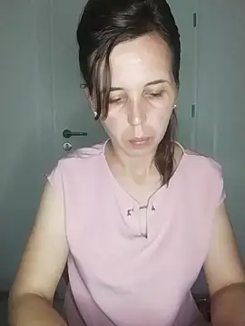 Snapshot of loveis007 chatting on 09/23/25, 07:39 loveis007 online show from 09/23/25, 07:39