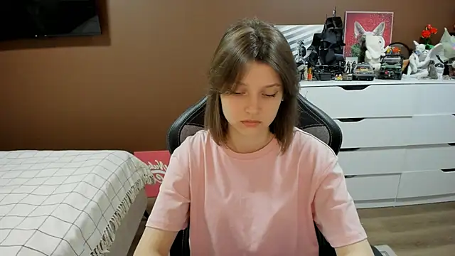 Snapshot of SoniNesti chatting on 07/24/26, 03:54 SoniNesti online show from 07/24/26, 03:54