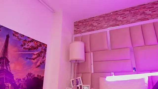 ShaniaBrownn online show from 04/12/26, 07:52