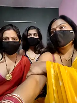 cutee  crazy online show from 02/26/26, 02:27