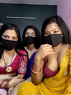 cutee  crazy online show from 03/10/26, 02:11