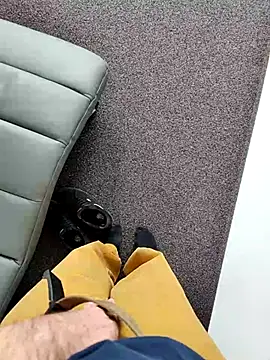 Boring one online show from 02/18/25, 12:39