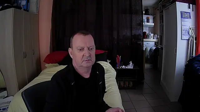 passifsoumis1963 online show from 11/14/25, 10:25