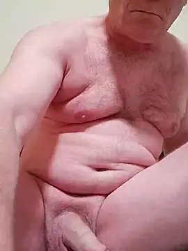 Snapshot of Hans04051972 chatting on 12/18/24, 10:24 Hans04051972 online show from 12/18/24, 10:24