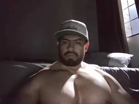 marcus002001 online show from 04/14/26, 04:29