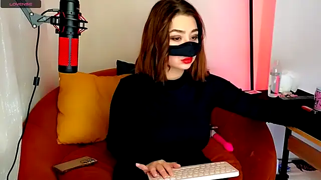  L0VE ME online show from 01/12/25, 07:53