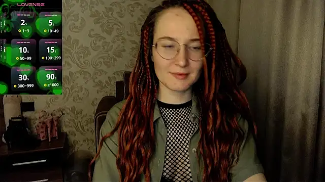 Snapshot of AgnesGraham chatting on 09/28/25, 11:32 AgnesGraham online show from 09/28/25, 11:32