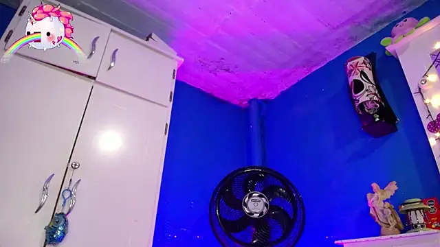 Lunahoney1 online show from 02/12/25, 08:50