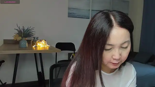 AvroraSakura online show from 02/14/25, 02:23