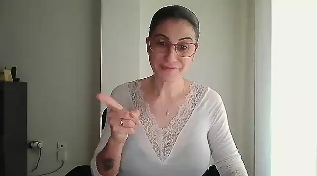 Sanada hot online show from 01/26/25, 08:57