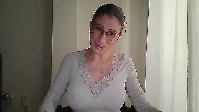 Sanada hot online show from 10/05/25, 07:17