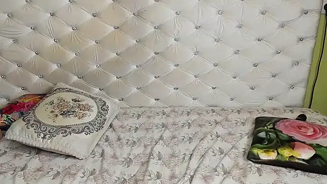 DoraMay online show from 03/11/25, 01:37