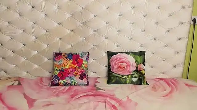 DoraMay online show from 03/17/25, 08:09