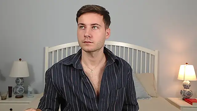 Snapshot of JustinMorrisX chatting on 10/02/25, 02:13 JustinMorrisX online show from 10/02/25, 02:13